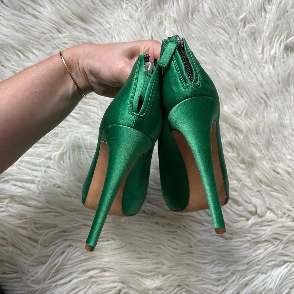 Rupert Sanderson Green Satin Platform Stiletto Kit Kat Ankle Boots Size 36.5